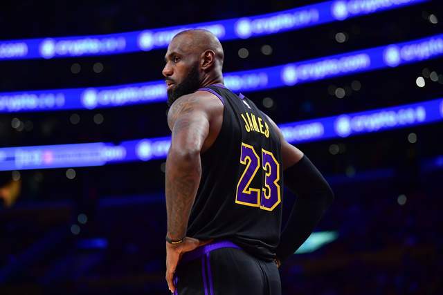 这笔“小买卖”，还真让勇士做成了！NBA局势变了：库里迎来强援